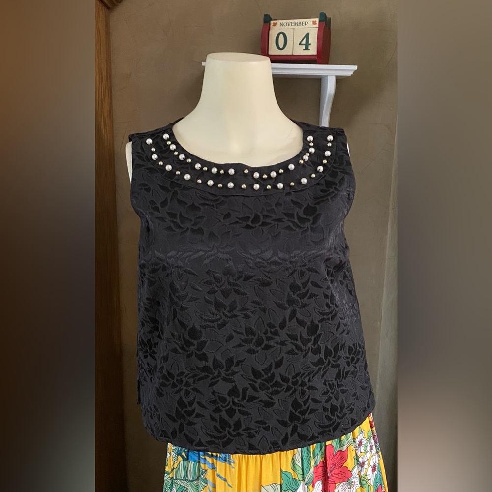 Eva Mendes Sleeveless top brocade floral black EMBELLISHED NECK women size 0